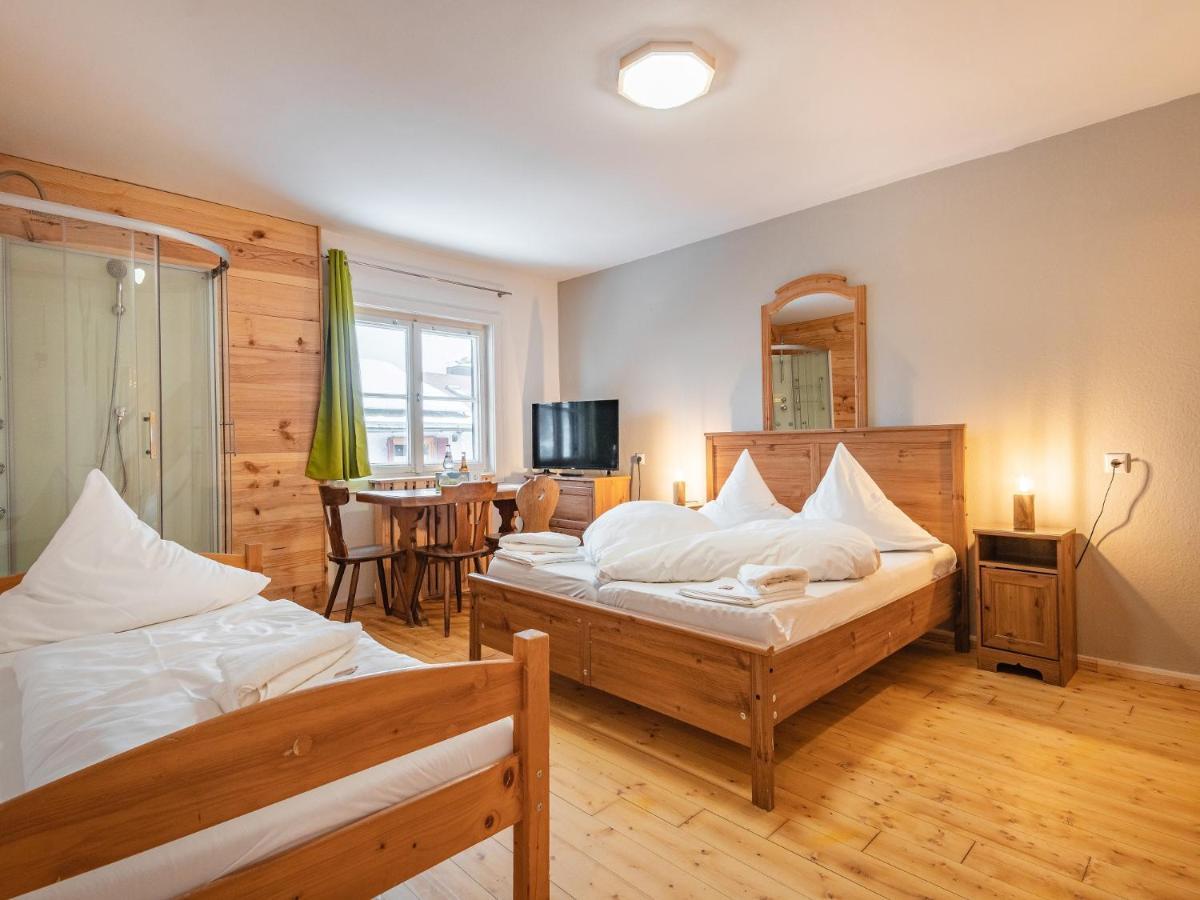 Hostel - Ron'S Guesthouse Oberstdorf Buitenkant foto