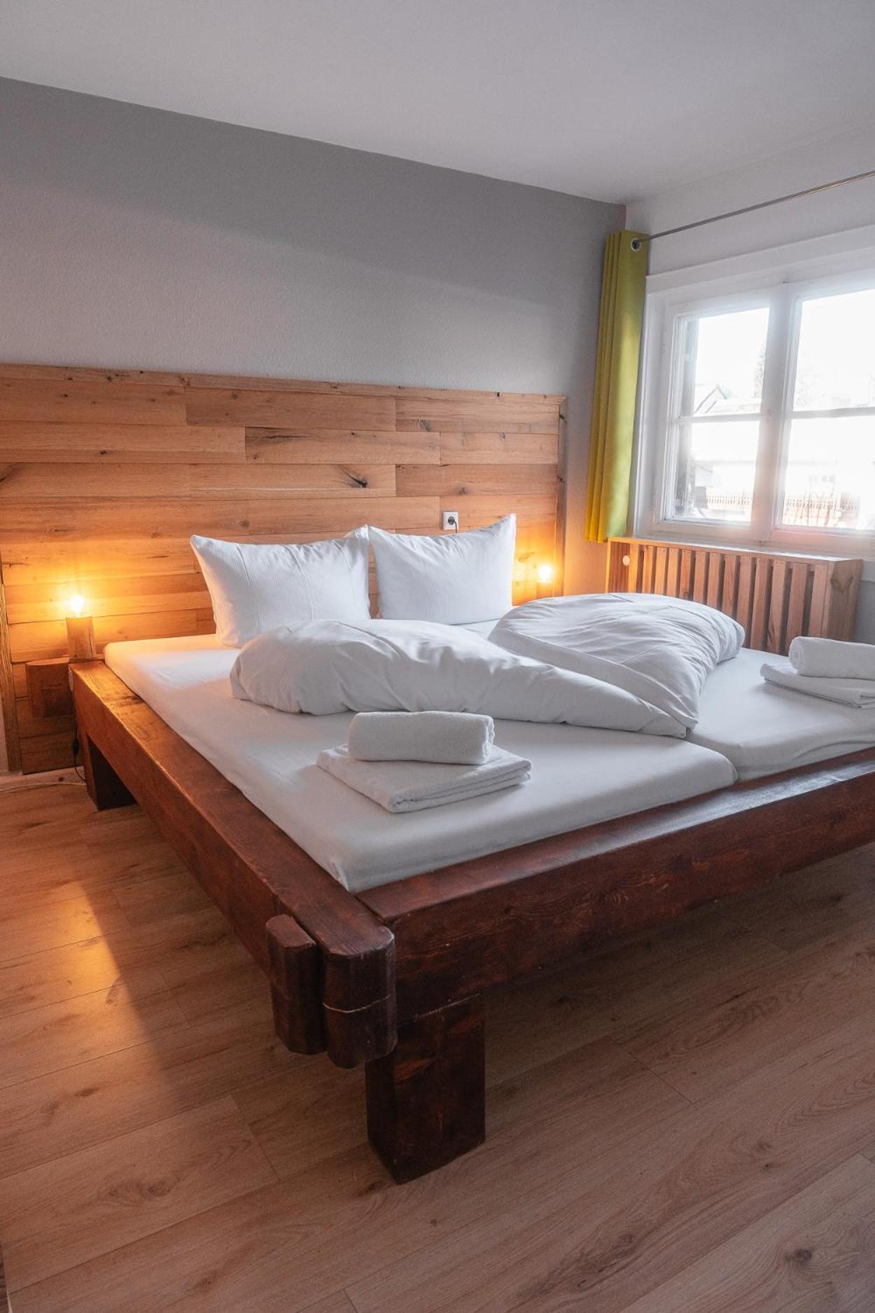 Hostel - Ron'S Guesthouse Oberstdorf Buitenkant foto