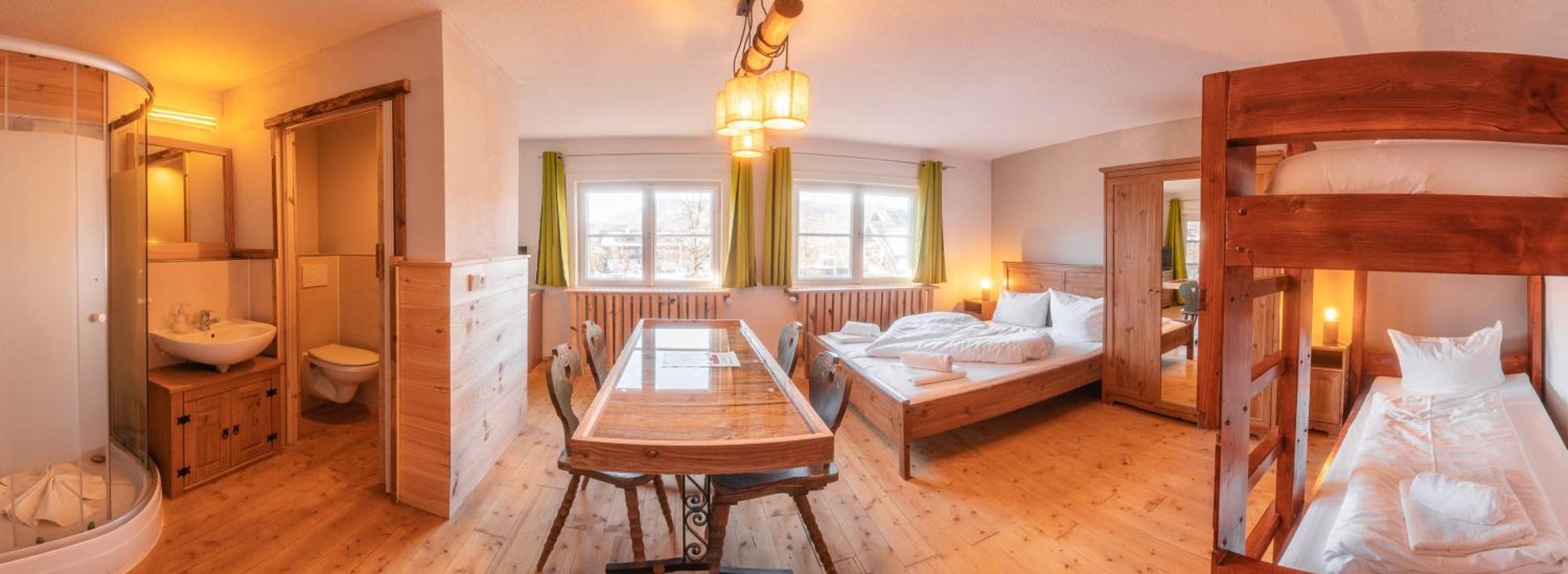 Hostel - Ron'S Guesthouse Oberstdorf Buitenkant foto