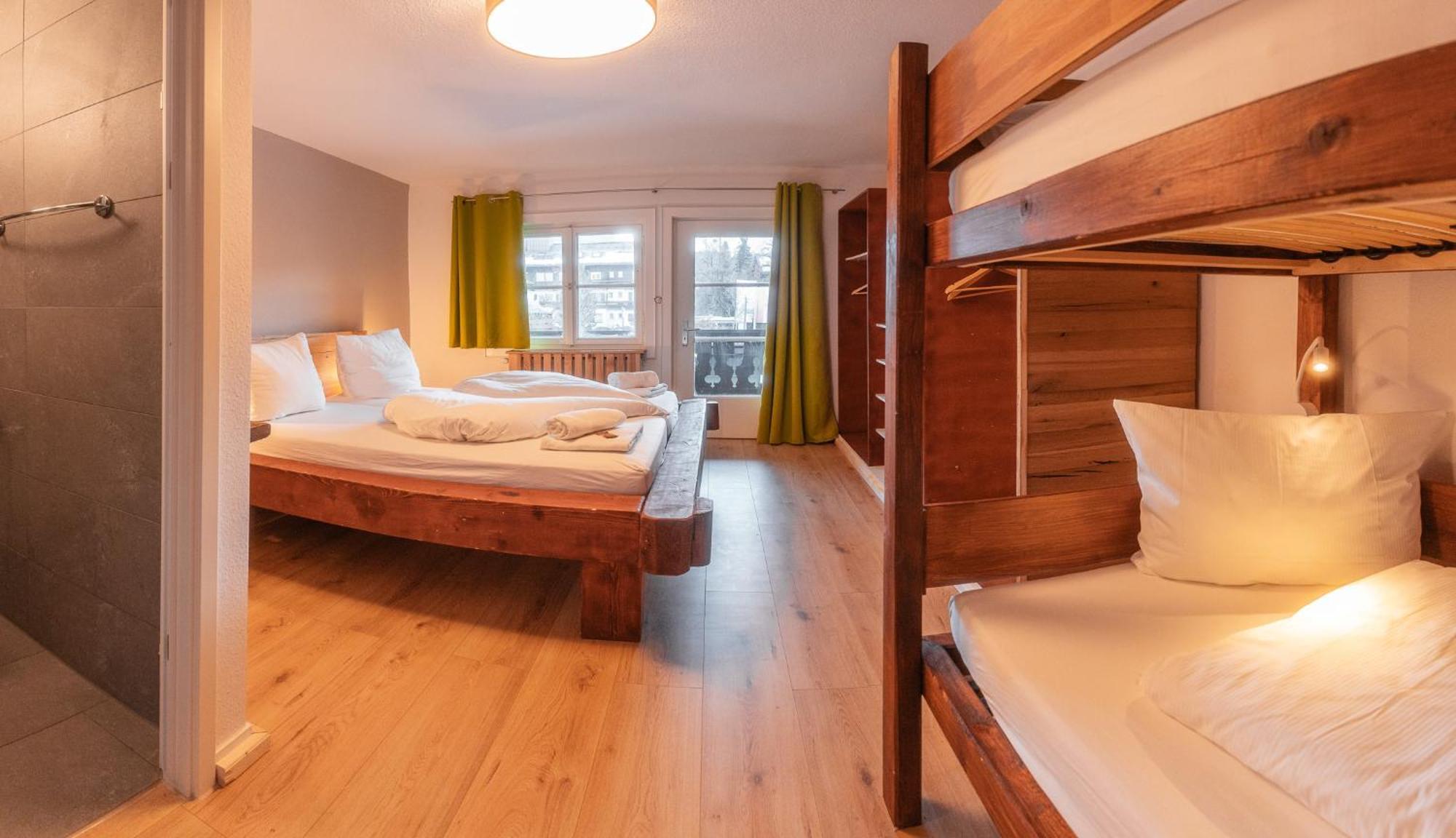 Hostel - Ron'S Guesthouse Oberstdorf Buitenkant foto